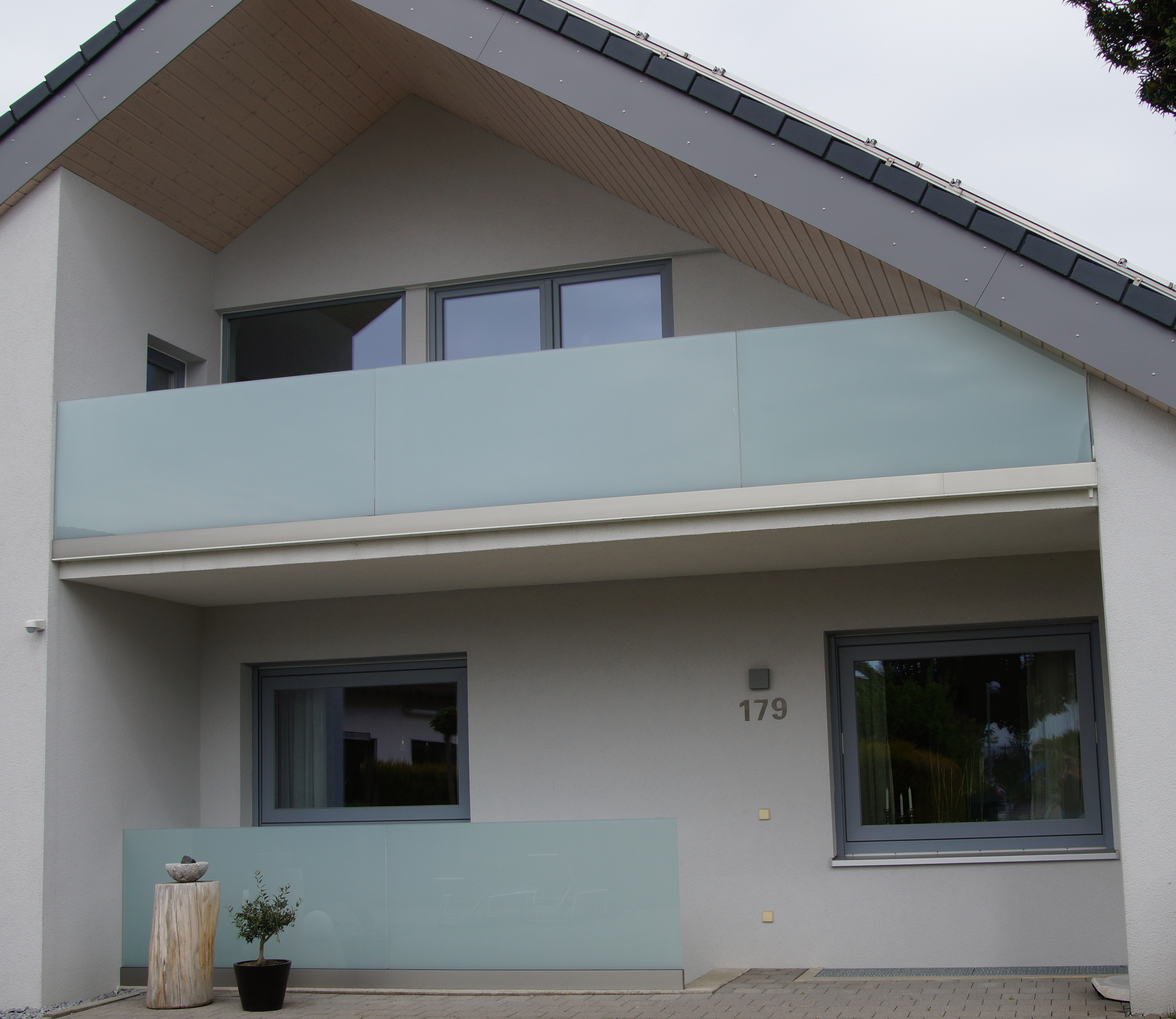 Balkongeländer Milchglas II